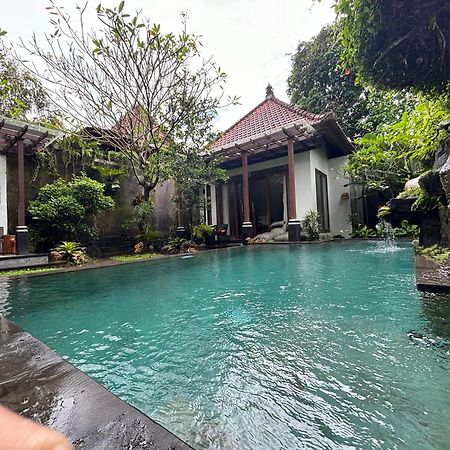 Bumbung Sari Villa Ubud Exterior foto