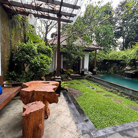 Bumbung Sari Villa Ubud Exterior foto