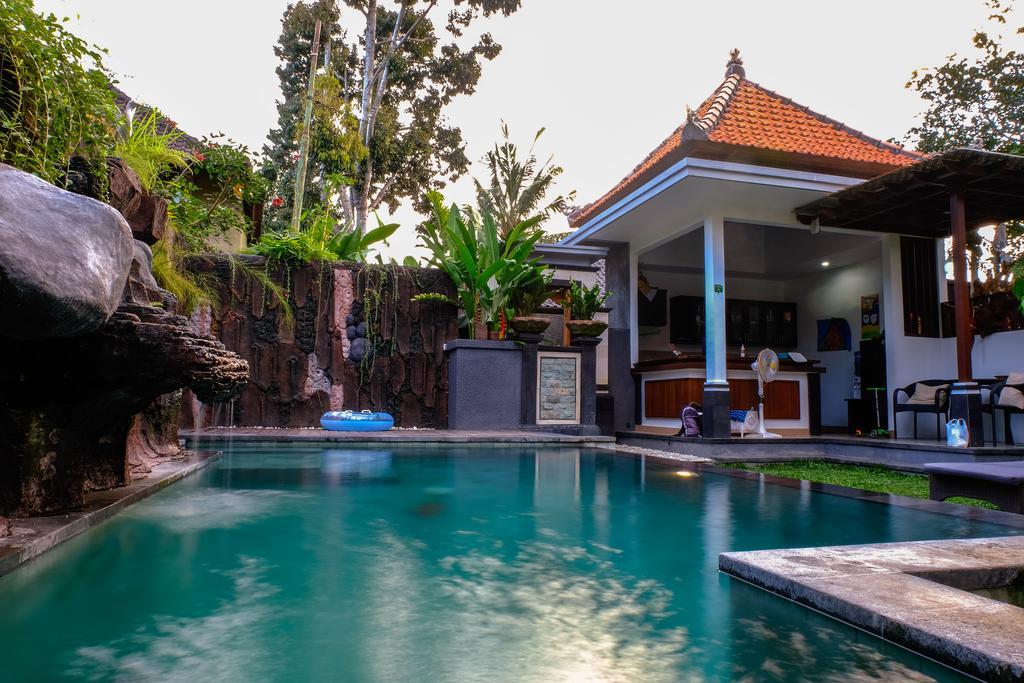 Bumbung Sari Villa Ubud Exterior foto